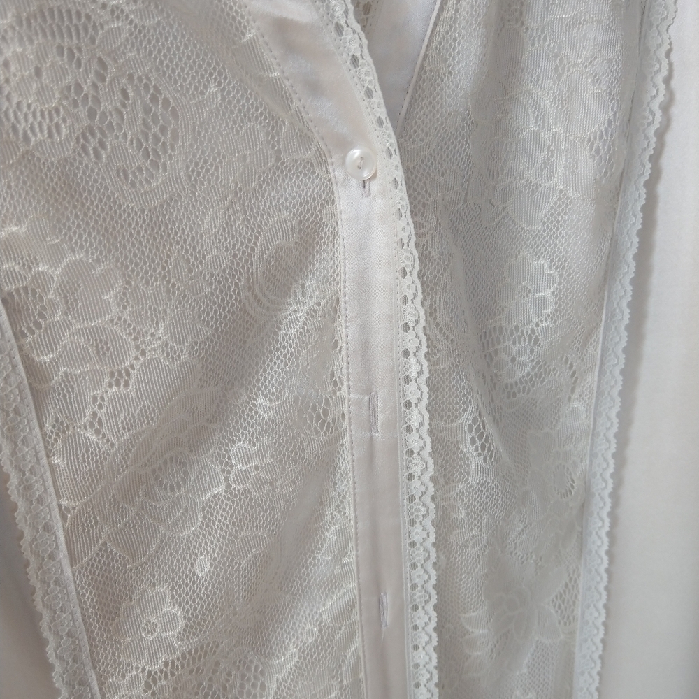 Nine West blouse, Long sleeved blouse Size 6, NWT - Picture 3 of 7
